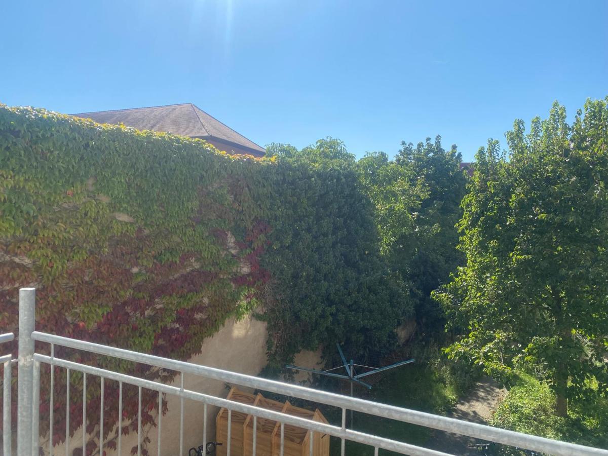 Stilvolles, Neues Apartment Mit Balkon In באמברג מראה חיצוני תמונה